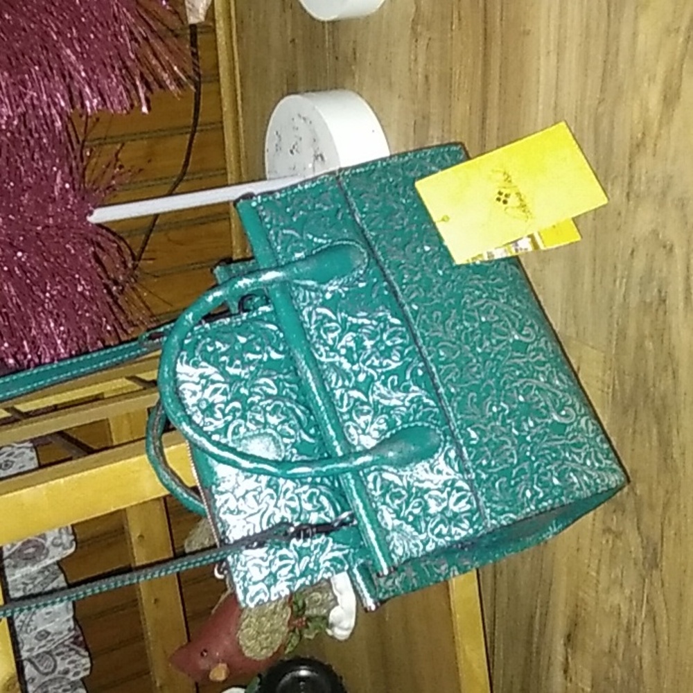 Patricia nash handbag and nazari wallet!!! Nwt